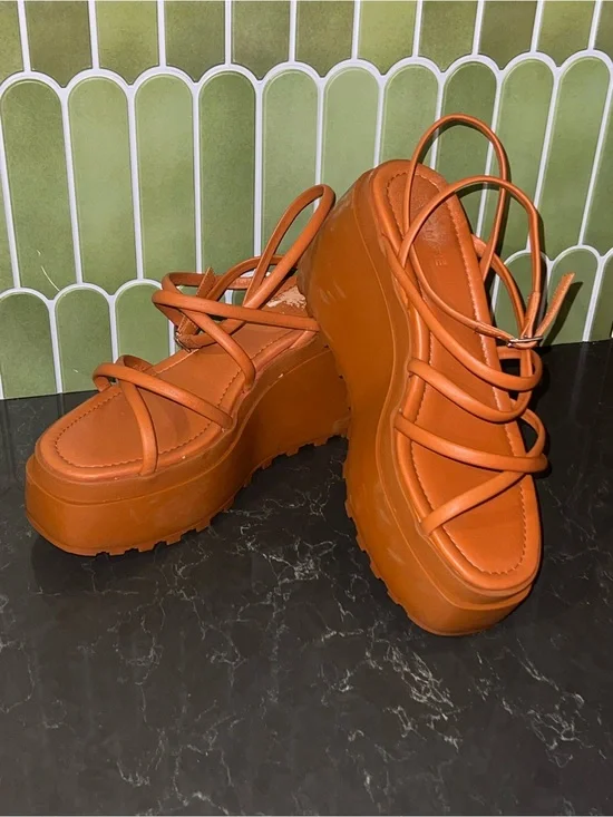 Vic Matie Orange Platform Strappy Sandals