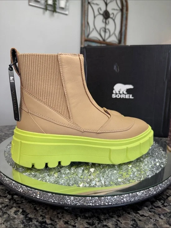 Sorel Women's Tan Chelsea Platform Boot with Neon Yellow Sole