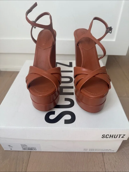 SCHUTZ Brown Leather Platform Sandals with Ankle Strap