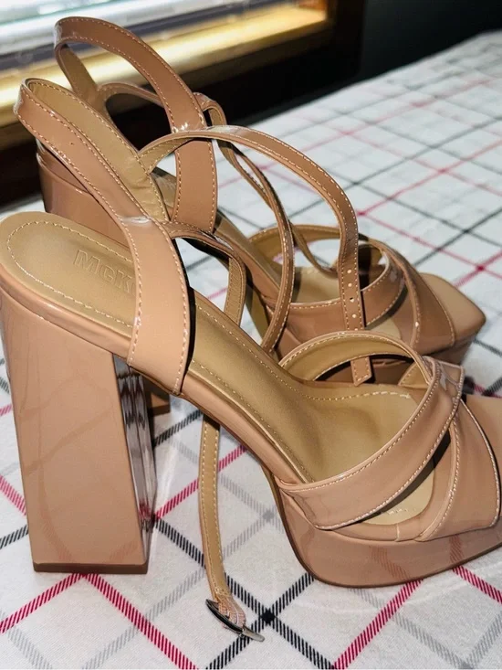 Platform Block Heel Sandals in Nude