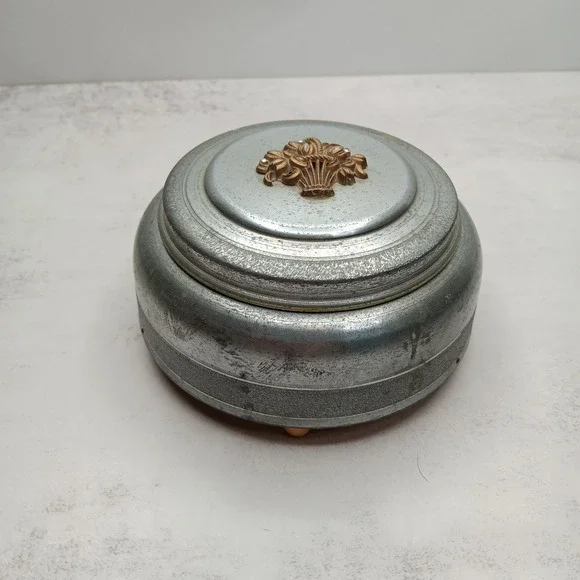 VTG Aluminum Musical Powder Puff Vanity Box 1930-1950s Art Deco Nostalgic TESTED