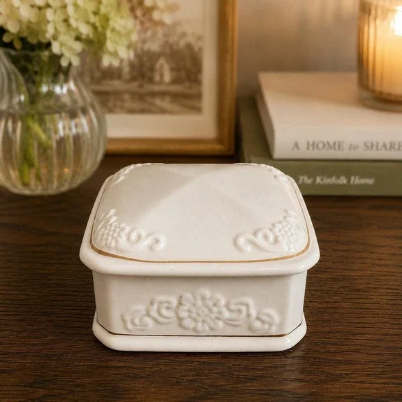 Vintage Paul Sebastian (PS) Limited Edition 1996 Ivory Porcelain Trinket Box