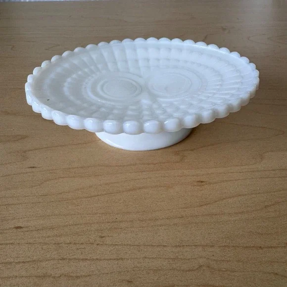 Vintage Avon Milk Glass Owl Face Pedestal Soap Dish