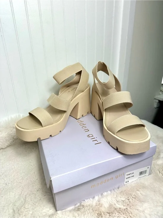 Madden Girl Chunky Templee Platform  Sandals