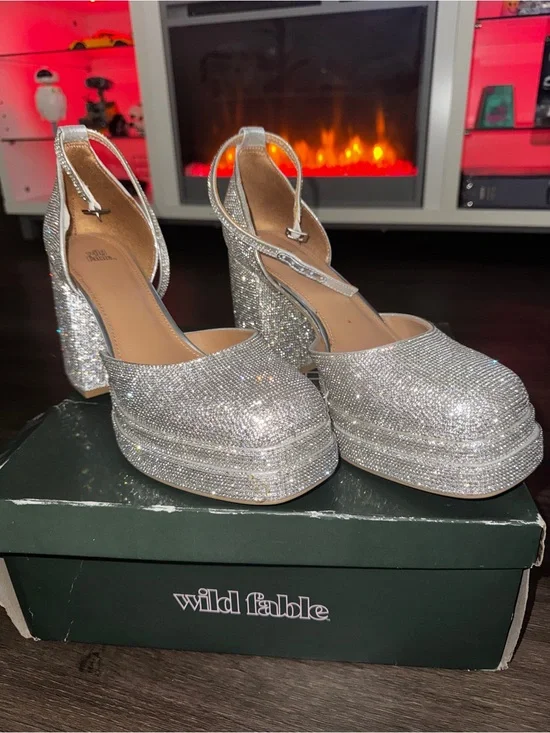 wild fable Silver Rhinestone Platform Heels