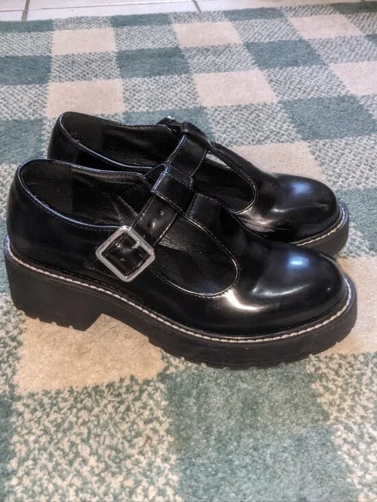 Madden Girl Chunky T Strap Black Patent Faux Leather Mary Janes Size 6