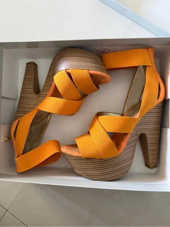 Jessica Simpson Orange Strappy Platform Sandals