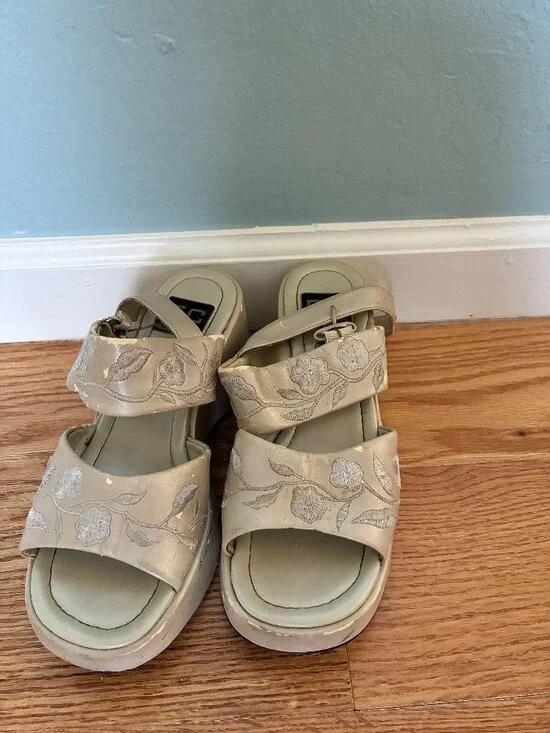 vintage embroidered platform sandals