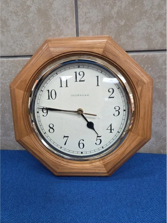 Ingraham Oak Finish Octagon Wall Clock Quartz Analog Battery Operated 10.5