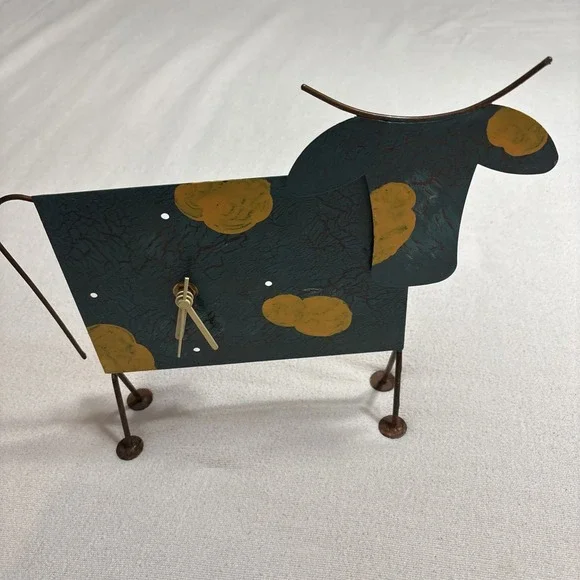 Artisan Designed Metal Cow Shaped Novelty Turquoise‎ Shelf  Clock  Works