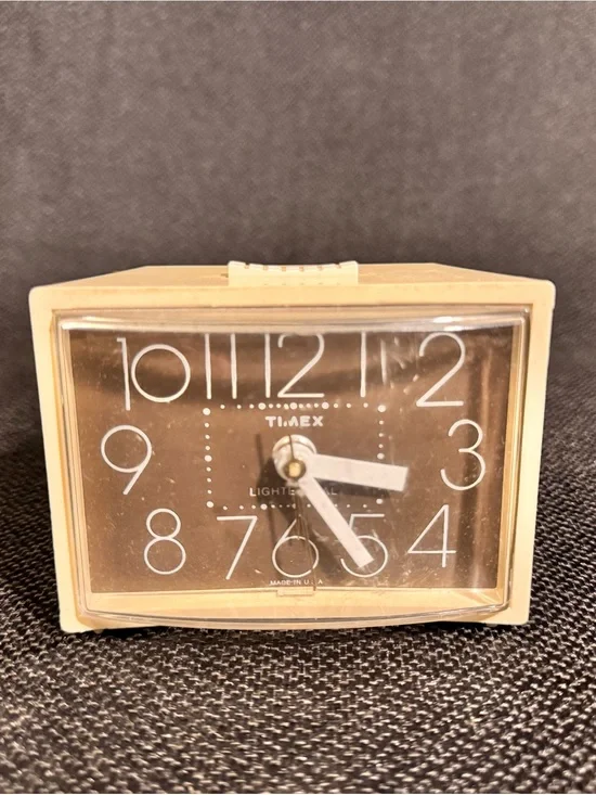 Vintage Timex Lighted Dial Electric Alarm Clock Made USA Tested Working Beige