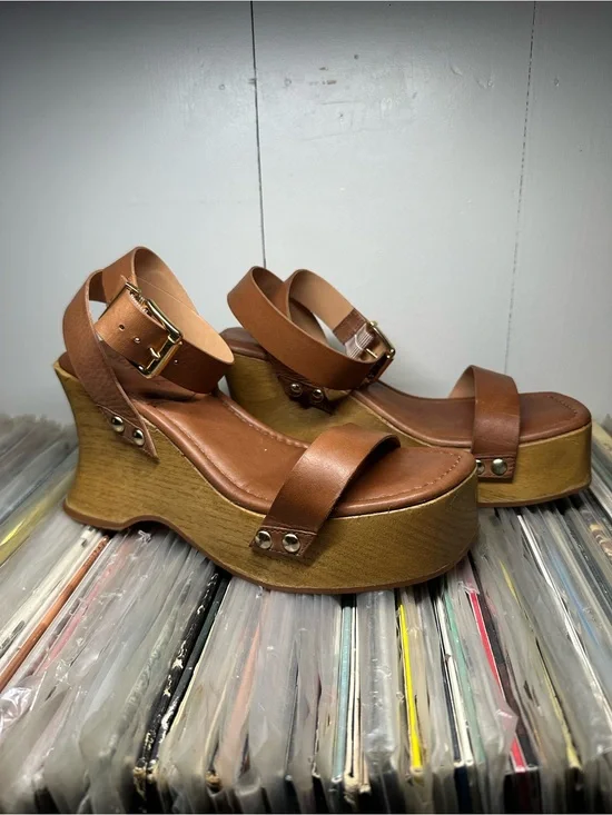Schutz Women's tan Platform Wedge Sandals with Ankle Strap