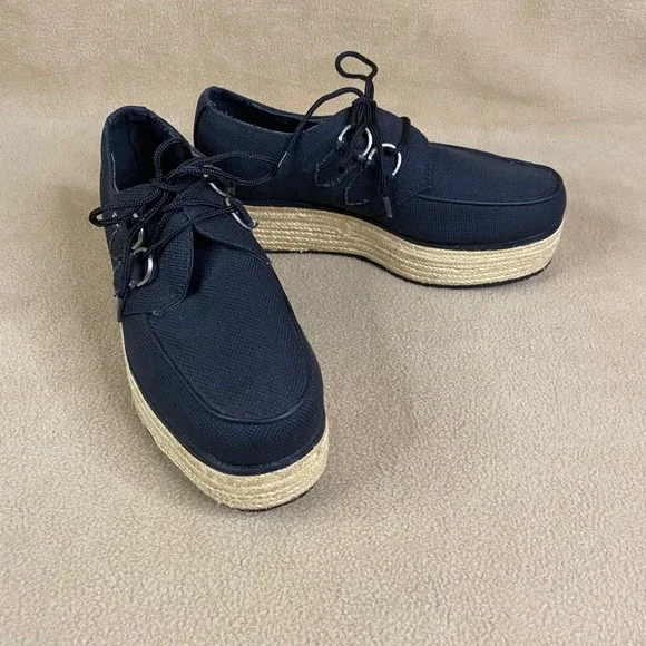 TUK Footwear Black Canvas Platform Shoe Sneaker Lace‎ Up Women's Casual US 7 EUC