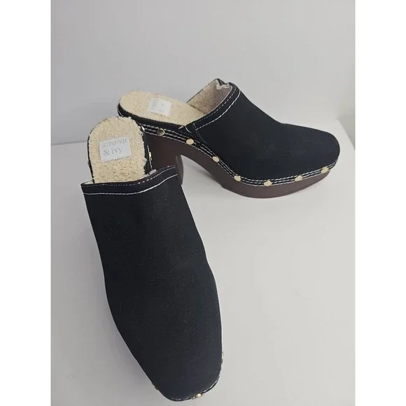 Crown & Ivy Women's Platform Sherpa Lined Clogs black Size‎ 8