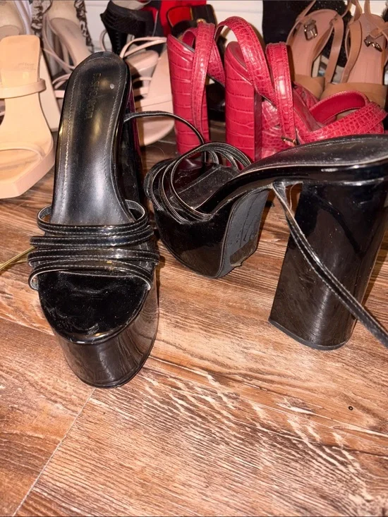 Fashion Nova Black Patent Platform Strap Heels