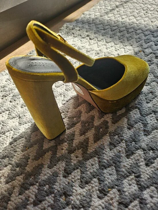 ASOS GOLD PLATFORM CHUNKY HEEL