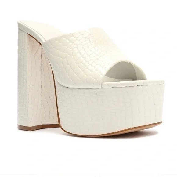 ▶️ SCHUTZ ◀️ Darah White Croc Platform Slides Sandals