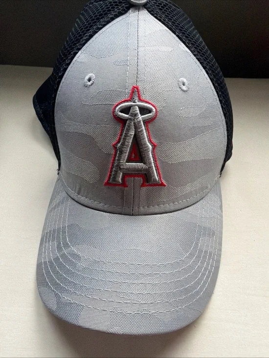 New Era Los Angeles Angels Trucker Camo Black & Gray Baseball Cap/Hat