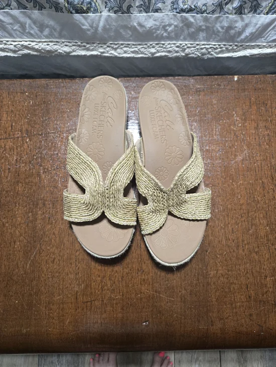 Skechers Women's Braided Straw Slide Sandals in Natural/Tan