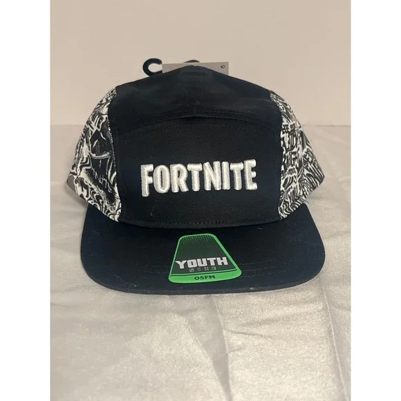 Fortnite Youth OSFM Black White Graphic 5‎ Panel Baseball Cap Hat