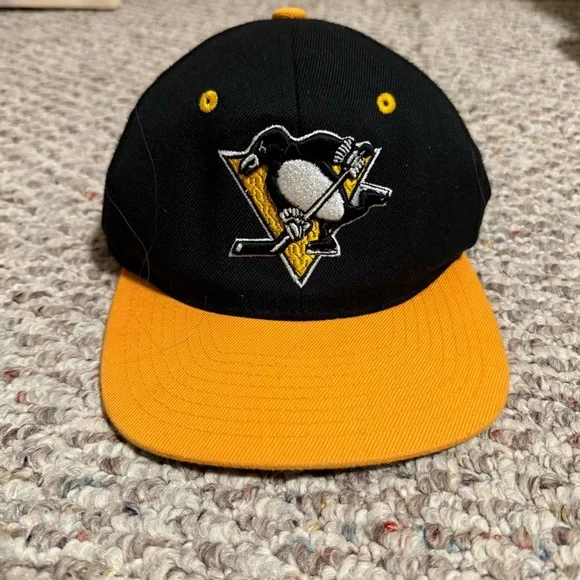 Pittsburg Penguins NHL Zephyr Adjustable Embroidered Ball Cap Hat KIDS