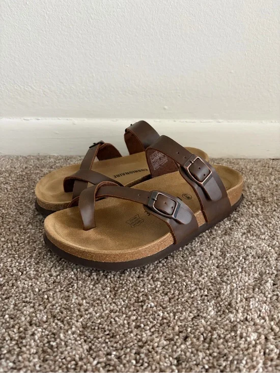 Women’s Brown Double-Buckle Toe-Loop Sandals