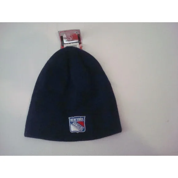 YOUTH--- NEW YORK RANGERS  BEANIE‎ KNIT TOBOGGAN HAT CAP VINTAGE DEADSTOCK x2