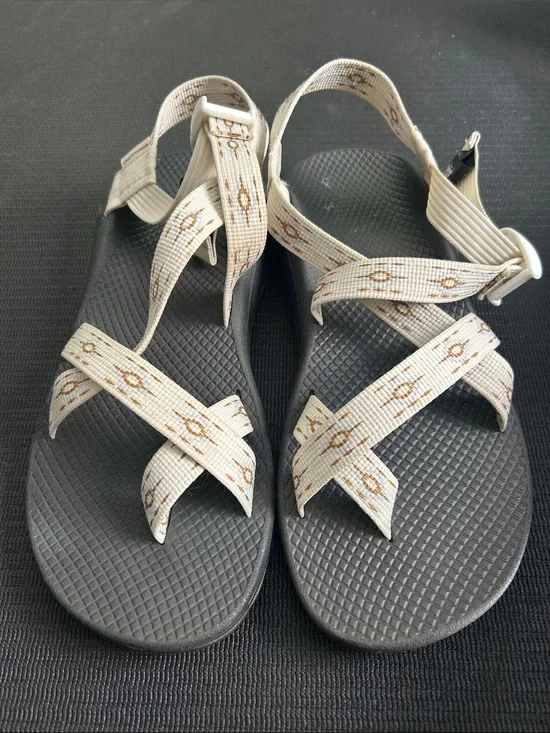 Chaco Z/Cloud Sandals Women’s 10 Ivory Geometric Comfort Hiking Outdoor