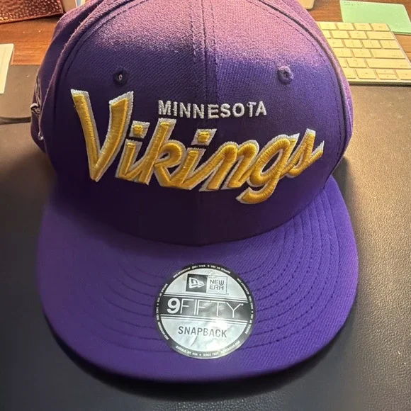 Minnesota Vikings NFL Football Hat Cap New Era 9Fifty NEW