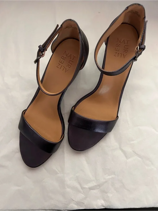 Naturalizer, 2 1/2” heel sandal, navy blue genuine leather, ankle strap, 9 1/2 .