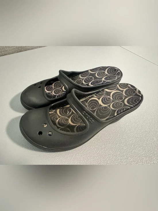 CROCS Women’s Black Mary Jane Wedge Clogs Sandals 7
