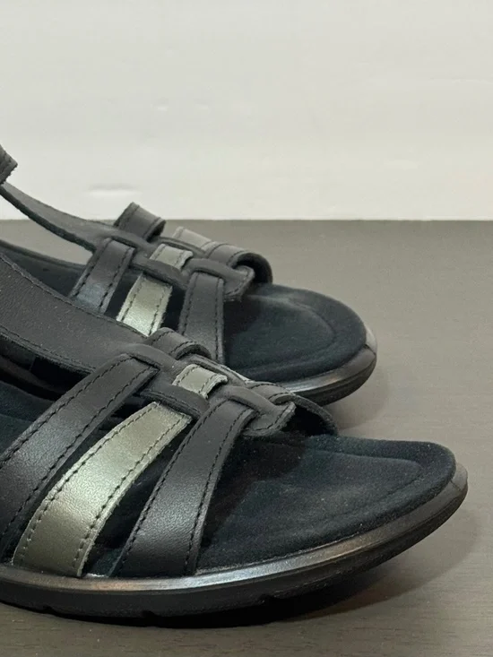 Ecco Flash T-Strap Sandal, Black & Grey EU 40 - US 9-9.5