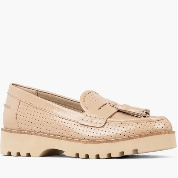 NWB‎ DONALD PLINER Women's Size 9M Haarle Lug Sole Tassel Loafer Sand Shiny