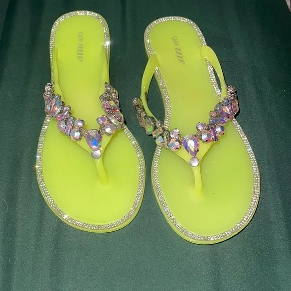 Size 7 neon yellow blinged out sandals