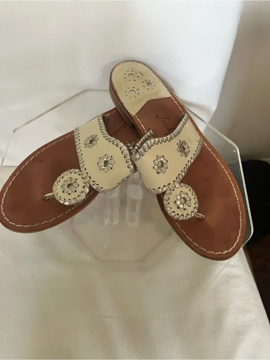 Iconic ivory cream /silver Jack Rogers Jacks Flat Sandals Size 9 pre owned