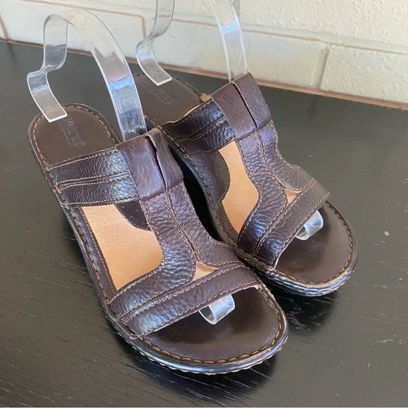 Born Brown Leather Slides Sandals Wedges Heels Comfort Strappy Preppy Size 9
