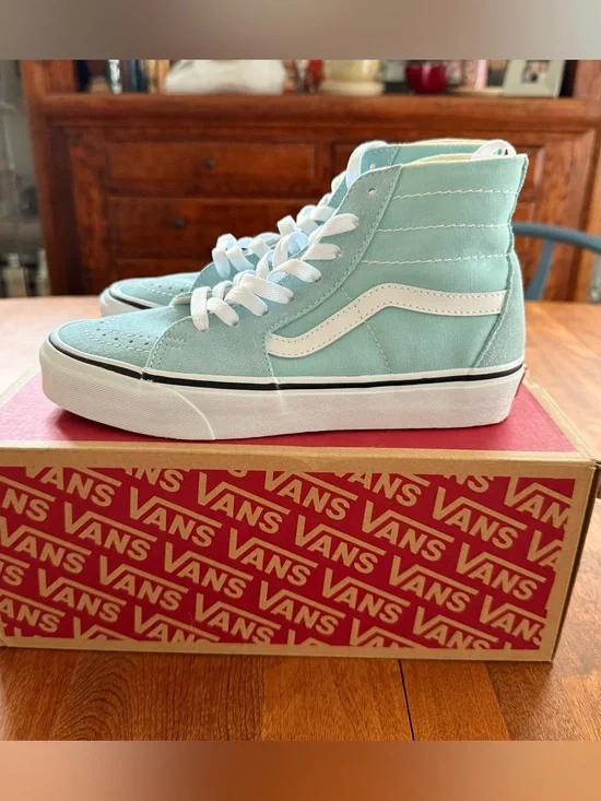 NIB Vans Sk8-Hi Tapered Color Theory Canal Blue High Top Sneakers Womens 7.5