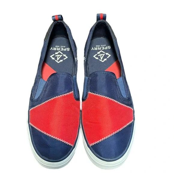 Sperry Women’s Crest Twin Gore Bionic Navy/Red Sneakers Size 9.5