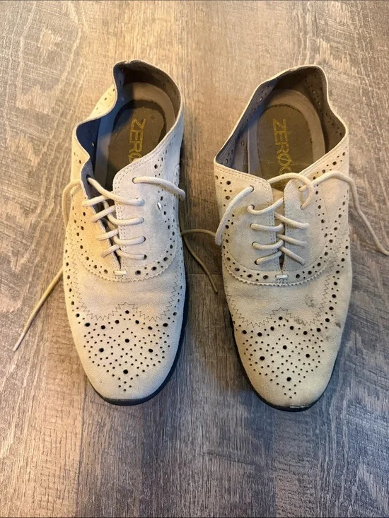 Woman’s Cole Hann Oxfords - Classic Dress Shoes