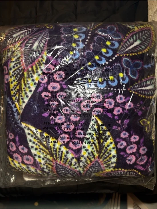 NWT Vera Bradley Fleece travel blanket batik leaves still in bag with receipt.