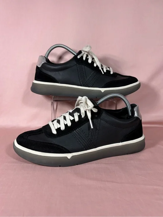 Vionic City Walk Black Sneakers Women's Size 9.5 Wide /CM 25.8