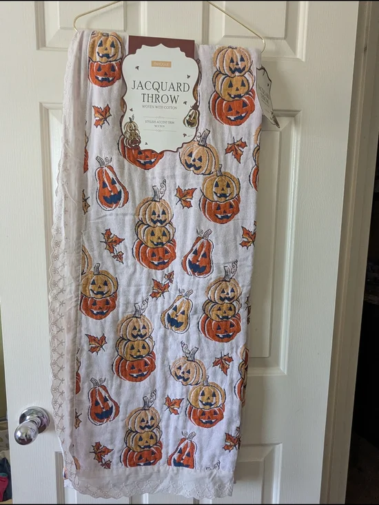 Envogue Lacquard Cotton Gauze Jack o lantern Pumpkin Throw HalloweenFall 50 X 70