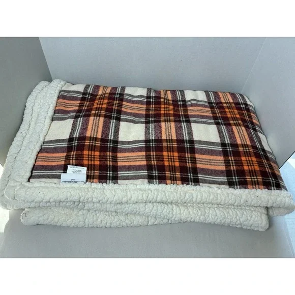 Eddie Bauer Throw Blanket‎ Reversible Sherpa Fleece Bedding Edgewood Plaid 50x60