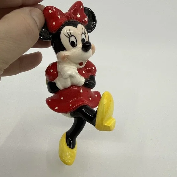Vtg Disney Minnie Mouse Ceramic Wall Hook Decor‎ Collectible Art 5.25