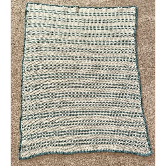 NEW‎ Handmade Crochet Afghan Blanket Throw Striped Blue/Cream 53