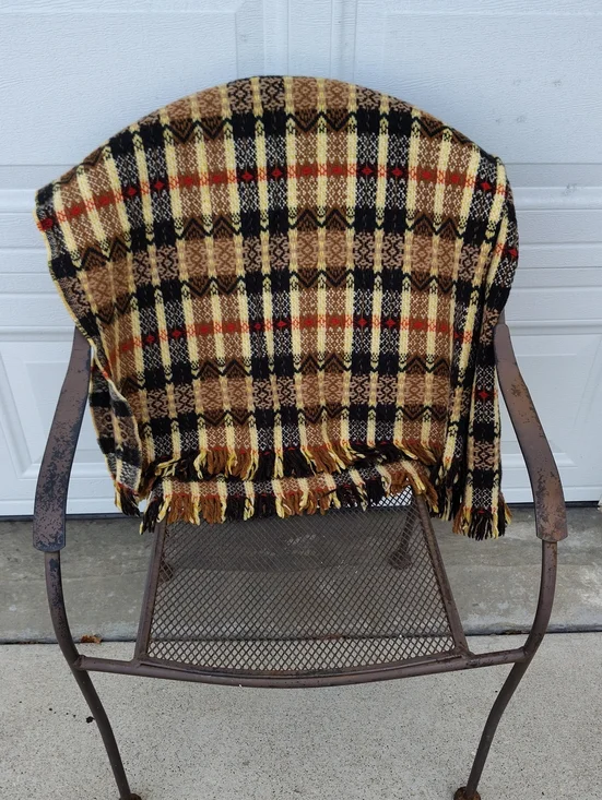 Vintage Amana Iowa Fine Wool Woolens Plaid Fringe Throws Fleece Blanket 80s USA