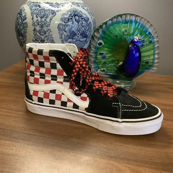 Vans Sk-8 Hi-Top Checkerboard Sneakers- Women Size‎ 9/Men size 7.5
