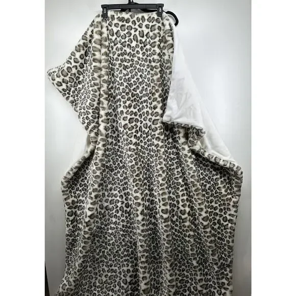 Luxhabitat Leopard Print‎ Throw Blanket Black White warm & Heavy Approx 62