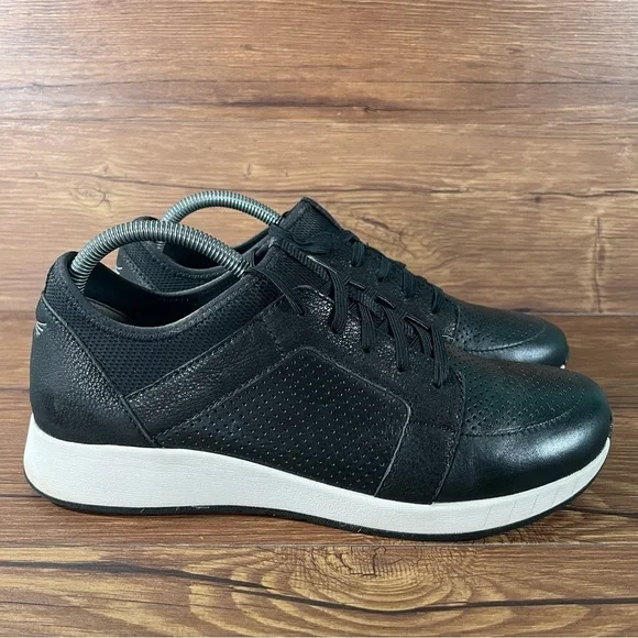 Dansko Cozette Black Leather Orthotic Sneakers Women’s Size 9.5 (40)‎ Shoes