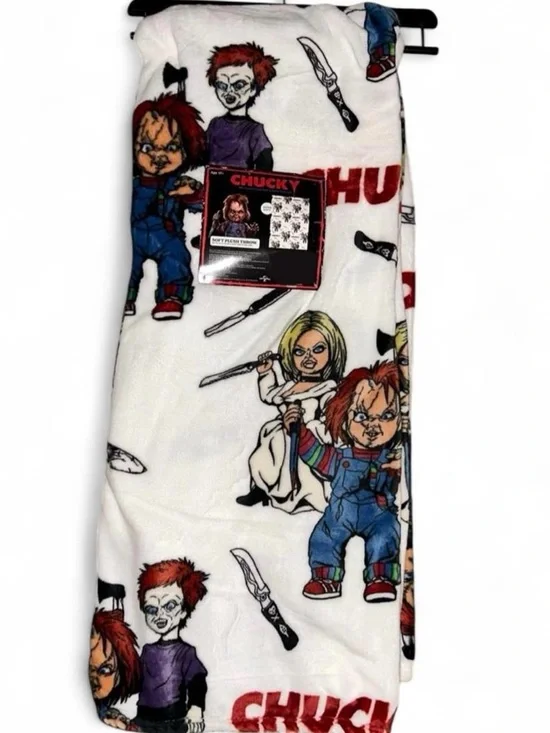 Chucky Horror Print Plush Throw Blanket - White Background